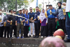 Eco Enzyme Tingkatkan Kualitas Air Parit Pontianak hingga 50 Persen