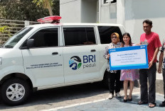 BRI Serahkan Ambulans di Hari Batik untuk Kesehatan Klaten