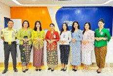 Kompak dan Anggun, Frontliner BRI Branch Office Jatinegara Kenakan Pakaian Nasional di Hari Kartini