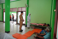 Banjir Rob Terjang Pontianak Barat, 21 Warga Dievakuasi ke Lokasi Aman