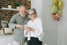 Menjadikan Emas Digital sebagai Hadiah Bermakna untuk Orang Tua