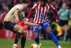 Analisis Taktik Atletico Madrid vs Barcelona: Pressing Trap Simeone Lumpuhkan Build Up Hansi Flick