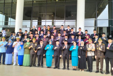 Upacara HUT Pemprov Kalbar, Gubernur Ria Norsan Tekankan Sinergi Lintas Sektor