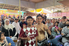 Syarif Machmud Alkadrie Rayakan HUT ke-59 Bersama Warga