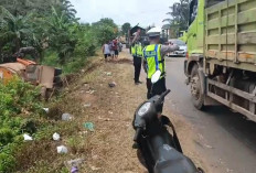 Tabrakan Maut Dump Truk dan Truk Tangki CPO di Trans Kalimantan KM 32, Satu Pengemudi Tewas