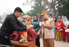 Pemprov Kalbar Salurkan Subsidi 1.000 Paket Sembako Murah untuk Warga Ketapang Terdampak Karhutla