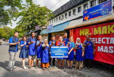 Bank Raya Berikan Dukungan Prasarana untuk Pedagang Kaki Lima Sidodadi Semarang