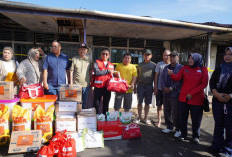 Empat KK Terdampak Kebakaran di Pontianak Utara, Wali Kota Edi Kamtono Salurkan Bantuan Darurat
