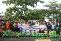Gotong Royong di Pontianak Tenggara, Wawako Bahasan Ajak Warga Jaga Drainase