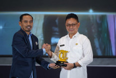 Wako Edi Kamtono Didaulat Jadi Tokoh Inspiratif Tribun Awards 2026, Pemkot Pontianak Borong Lima Penghargaan
