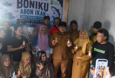 Bupati Sujiwo Puji Abon Ikan Lokal Batu Ampar, Kubu Raya Siapkan Wisata Unggulan
