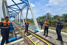 Siap Sambut Nataru, KAI Sumut Ganti Ribuan Bantalan Rel di Jembatan Kereta Api