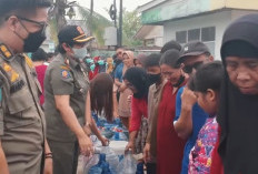 Warga Bisa Bawa Pulang Maksimal Dua Galon saat Sambangi Layanan Air Gratis Pemprov Kalbar