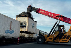 KAI Logistik Optimalkan KA Kontainer Reefer, Jaga Distribusi Pangan Segar Selama Natal dan Tahun Baru