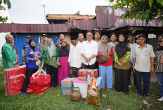 Wako Edi Serahkan Bantuan untuk Korban Kebakaran di Dua Titik, Imbau Warga Tetap Waspada