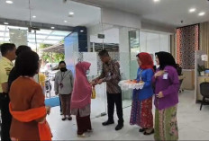 Semarak Hari Pelanggan Nasional, BRI BO Tanjung Priok Sambut Nasabah Hangat Berwastra