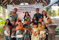 PT Jasamarga Tollroad Maintenance Salurkan Bantuan Peralatan Sekolah Sambut HUT ke-38