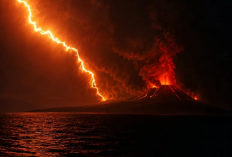 Bukan Hanya Anak Krakatau, 5 Gunung Ini Juga Aktif Erupsi Dalam Waktu Berdekatan di Indonesia