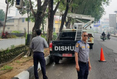 Tanpa Tunggu Viral, Dishub Pontianak Langsung Tindaklanjuti Aduan Warga soal Lampu Jalan Padam di Tanjungpura