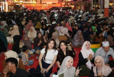 Ribuan Warga Ikuti Bukber Akbar Singkawang di Sekitar Masjid Raya, Tunjukkan Toleransi Antarumat