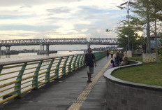 Jejak Tradisi Tepi Sungai Kapuas yang Perlahan Memudar di Pontianak