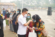 Kulminasi Peduli, Pemkot Pontianak Bagikan 1.000 Paket Sembako dan Air Bersih