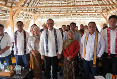 BRI Insurance Bersama PNM Perkuat Pemulihan Warga Terdampak Kebakaran Desa Adat Sade-NTB