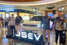 JAECOO Perkuat Pasar EV Kalbar Lewat Peluncuran J5 EV dan Penyerahan Unit Perdana